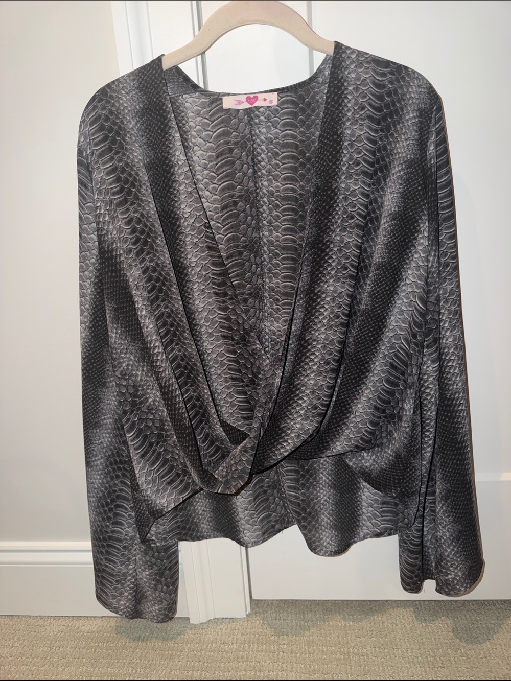 Buddy Love Women's Gray Snake-Print Draped Top